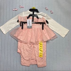 Carter’s baby Girl  3 pieces 6M.